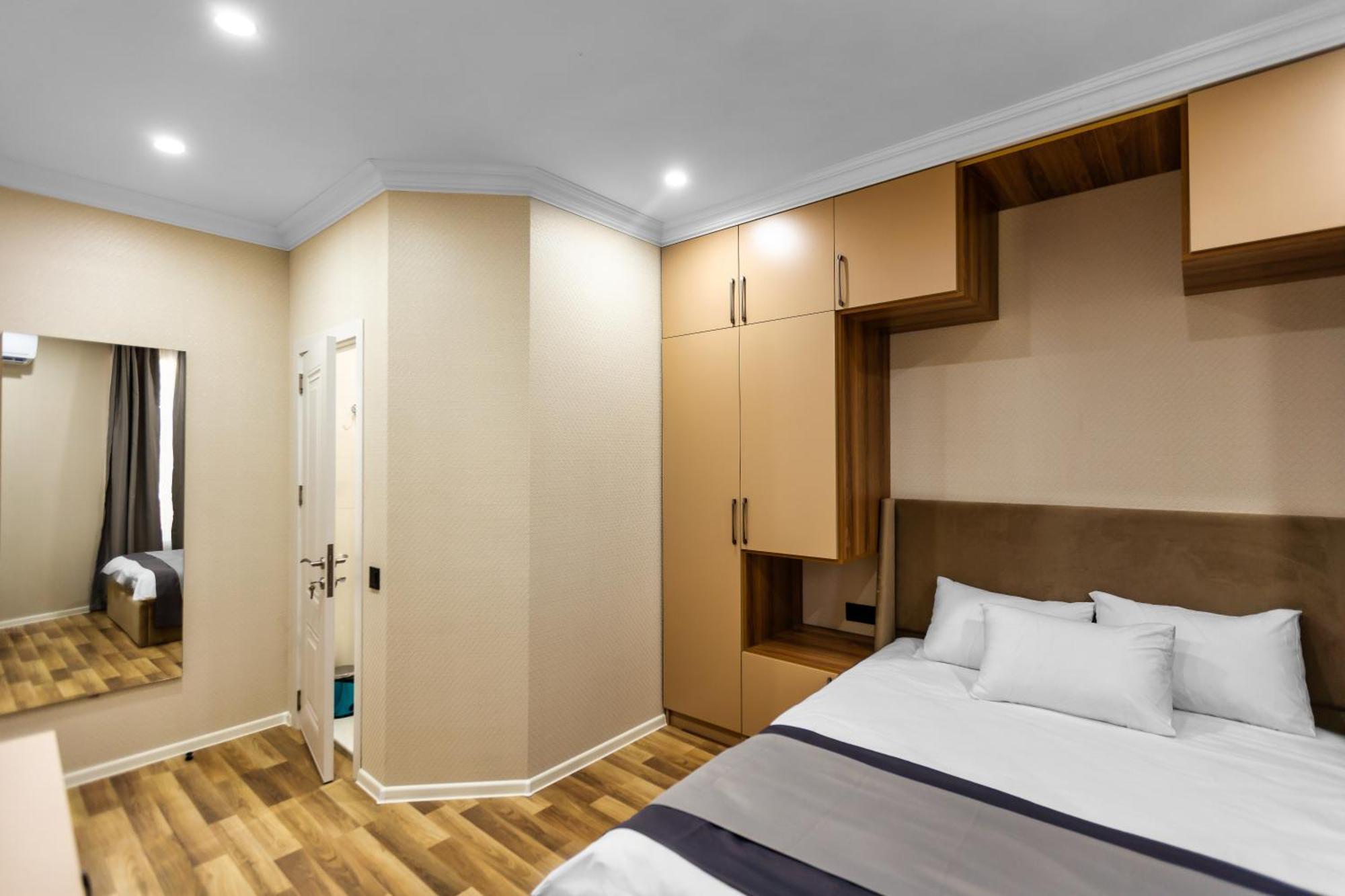 Hillside City Center Hotel Baku Bagian luar foto