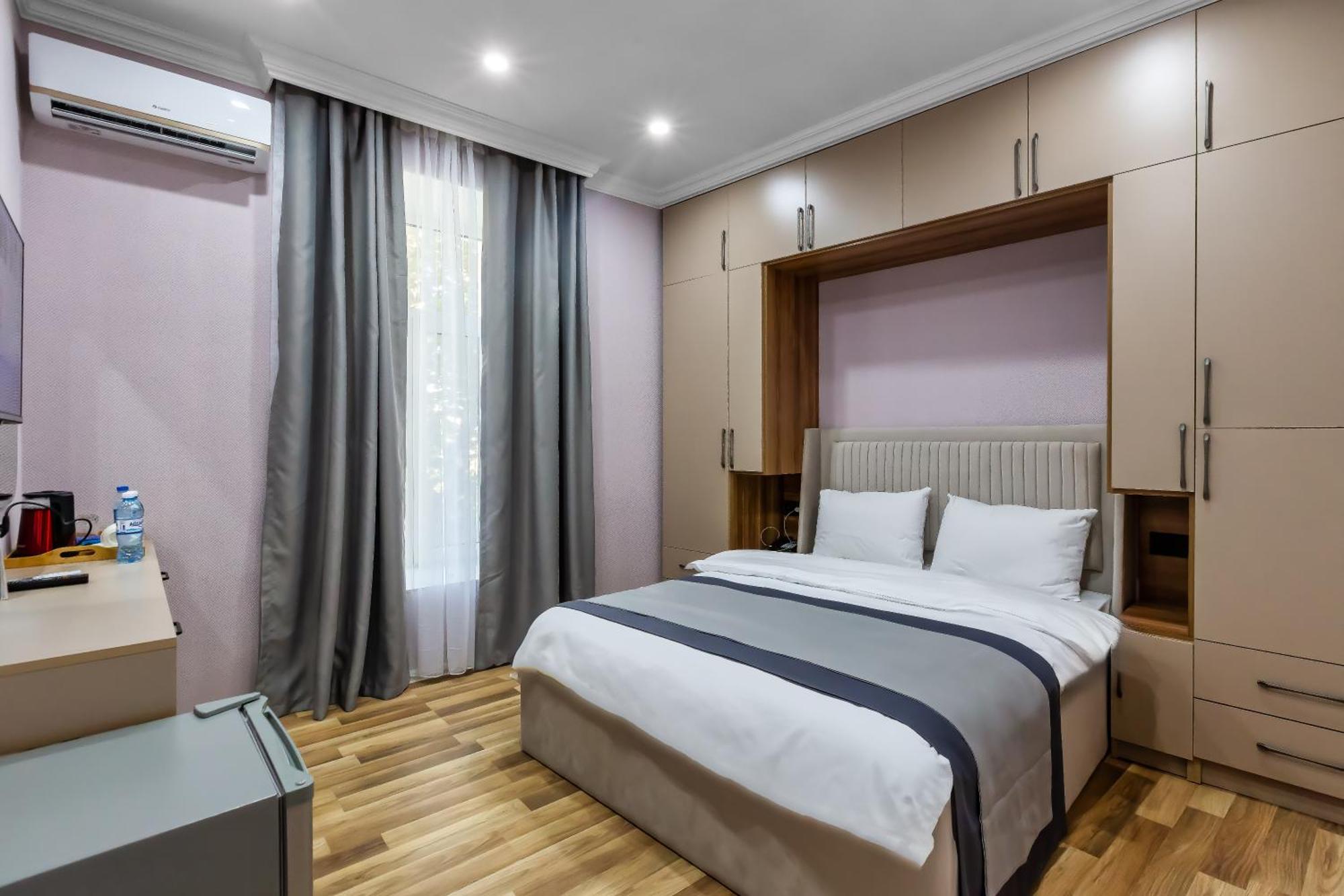 Hillside City Center Hotel Baku Bagian luar foto