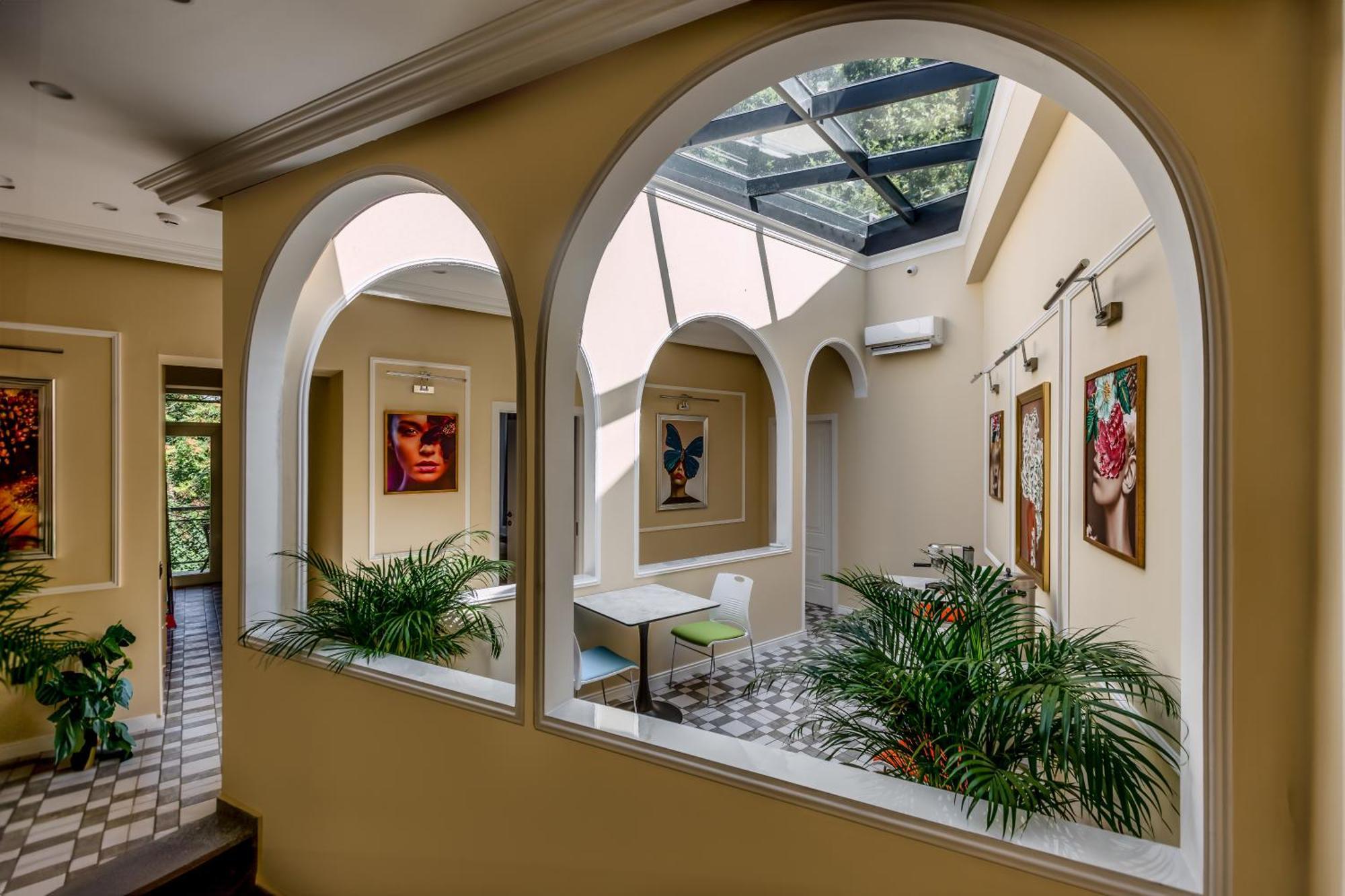 Hillside City Center Hotel Baku Bagian luar foto
